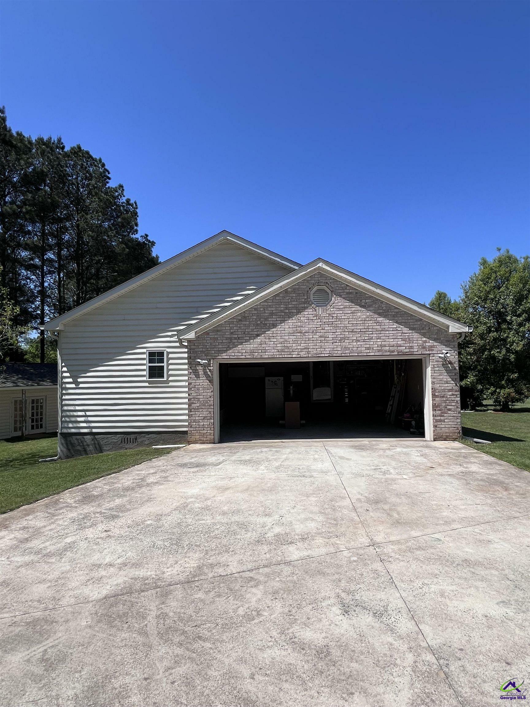 Property Photo: 2801 Holland Road GA 31030
