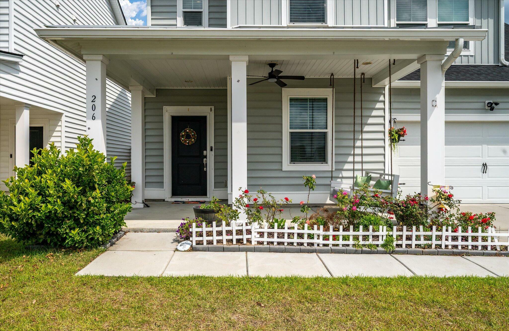 Property Photo:  206 Evergreen Avenue  SC 29485 