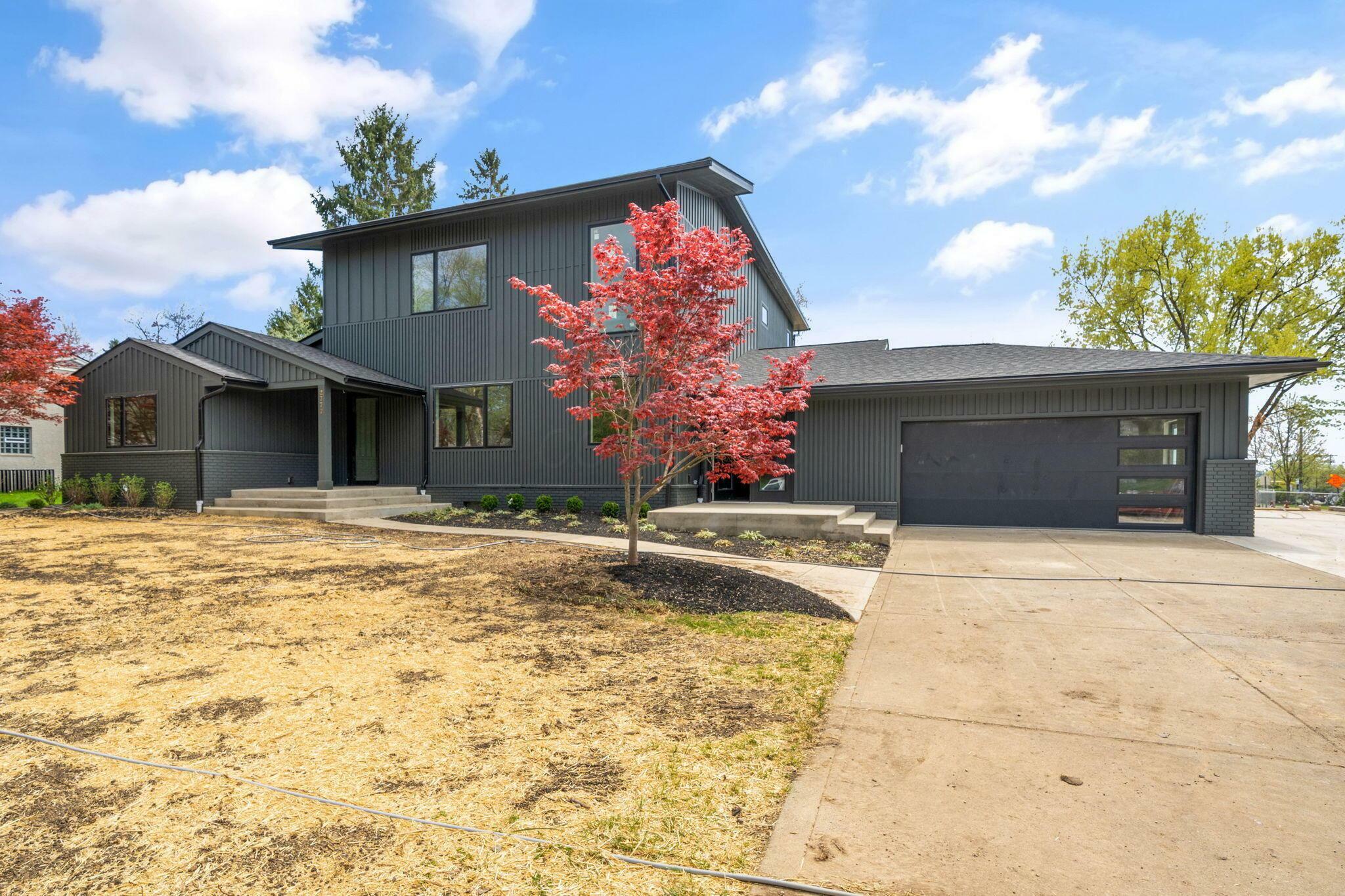 2777 Donna Drive  Columbus OH 43220 photo