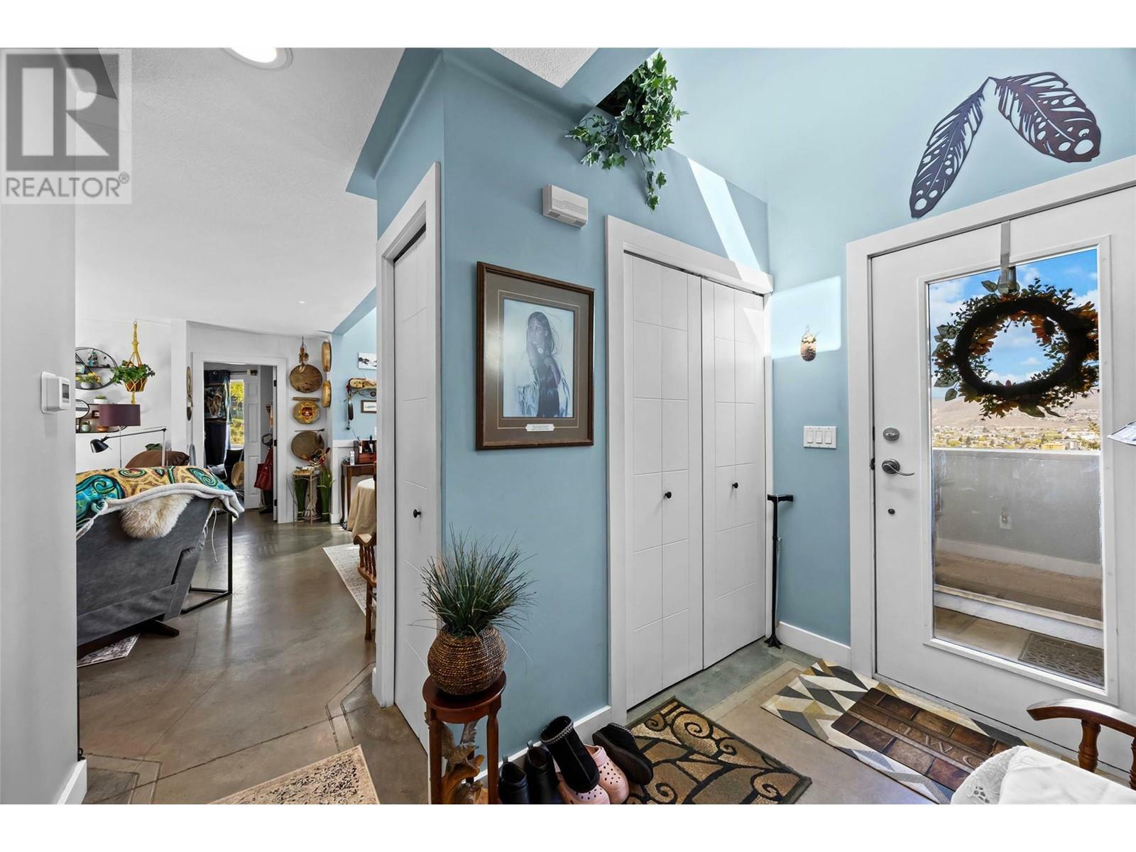 Property Photo: 707 Chaparral Place BC V2C 5Y3