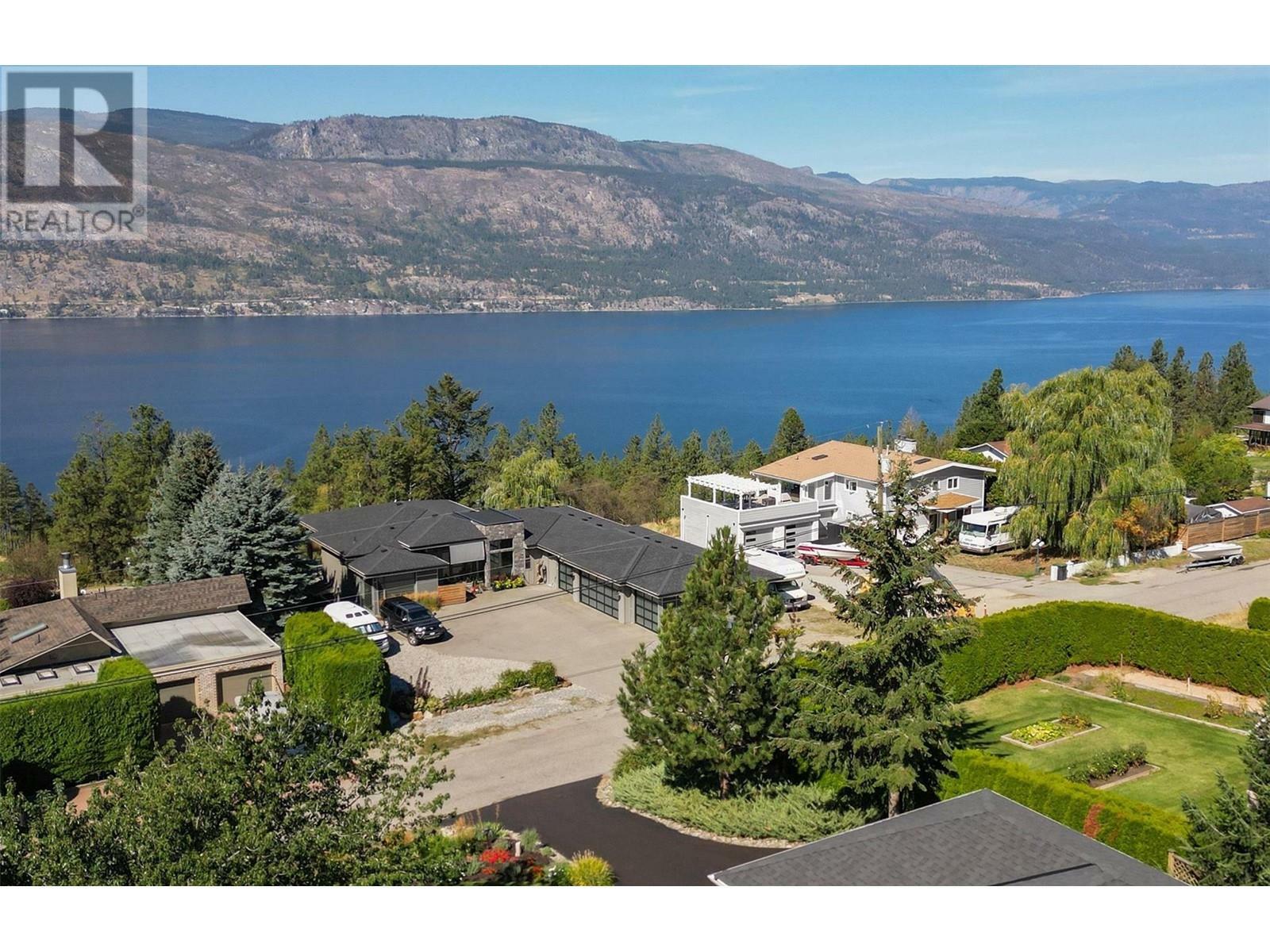 Property Photo: 10855 Tyndall Road BC V4V 1N8