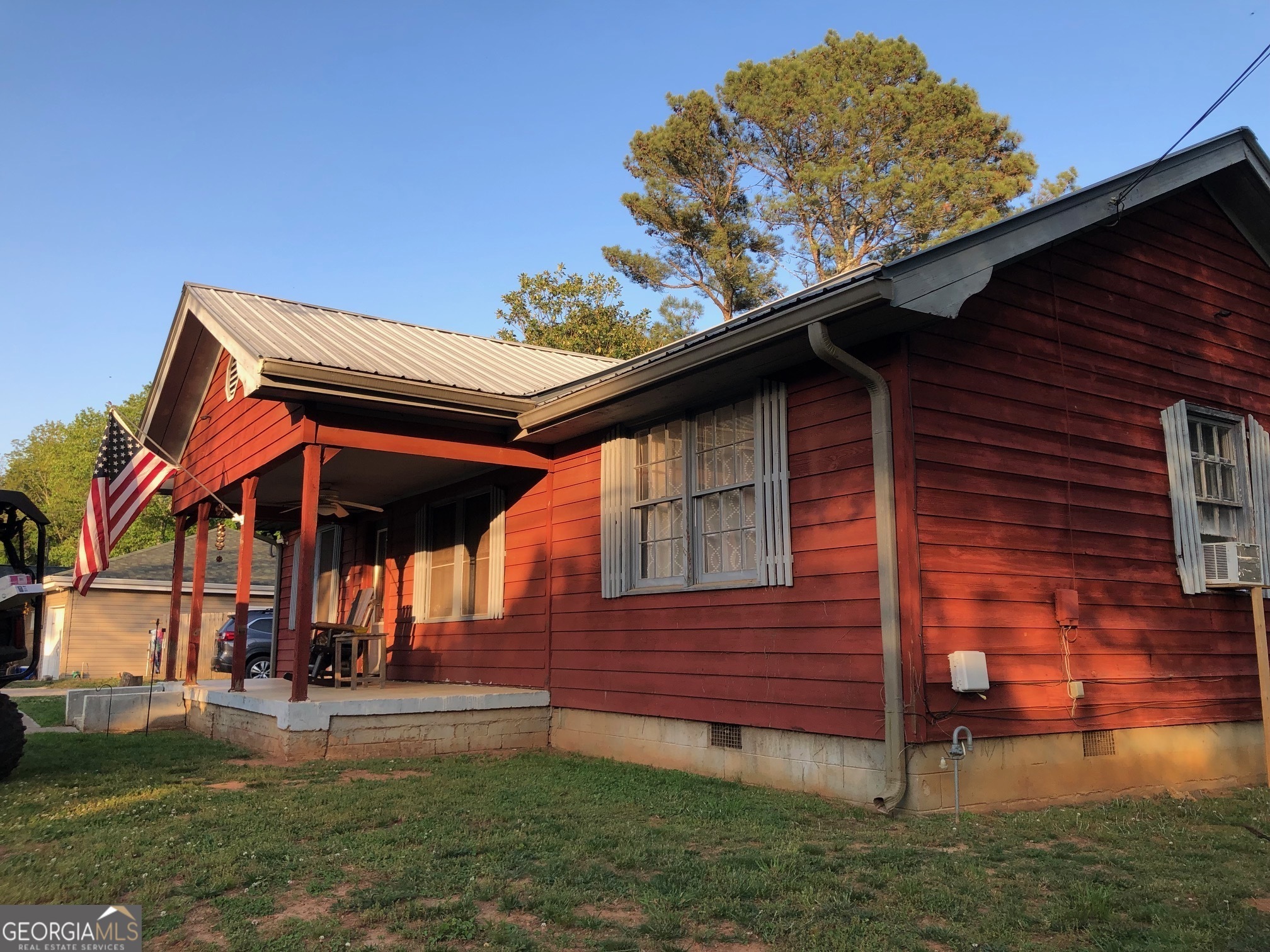 Property Photo: 800 Park Avenue GA 30511