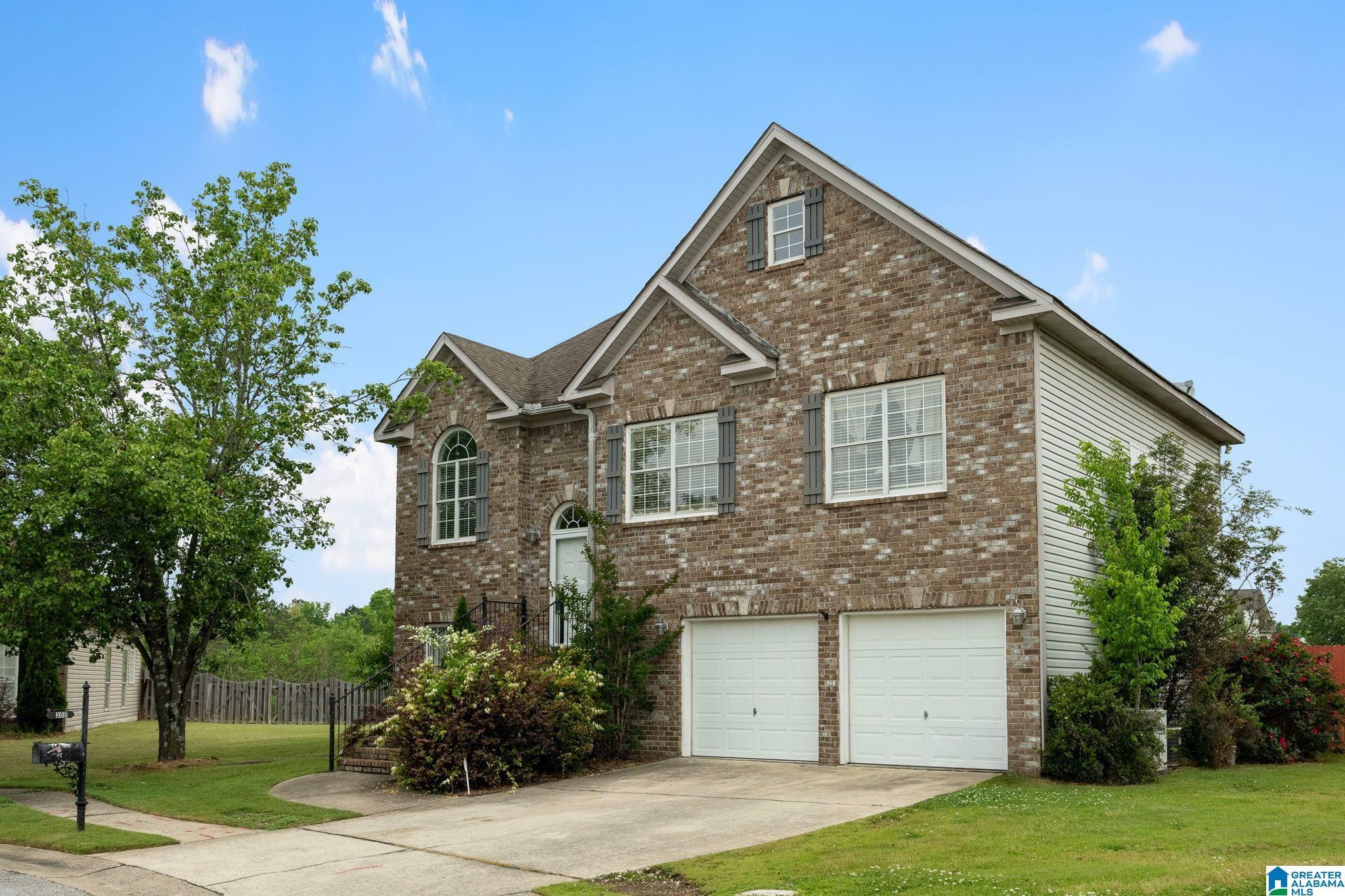 Property Photo: 300 Stonecreek Circle AL 35080