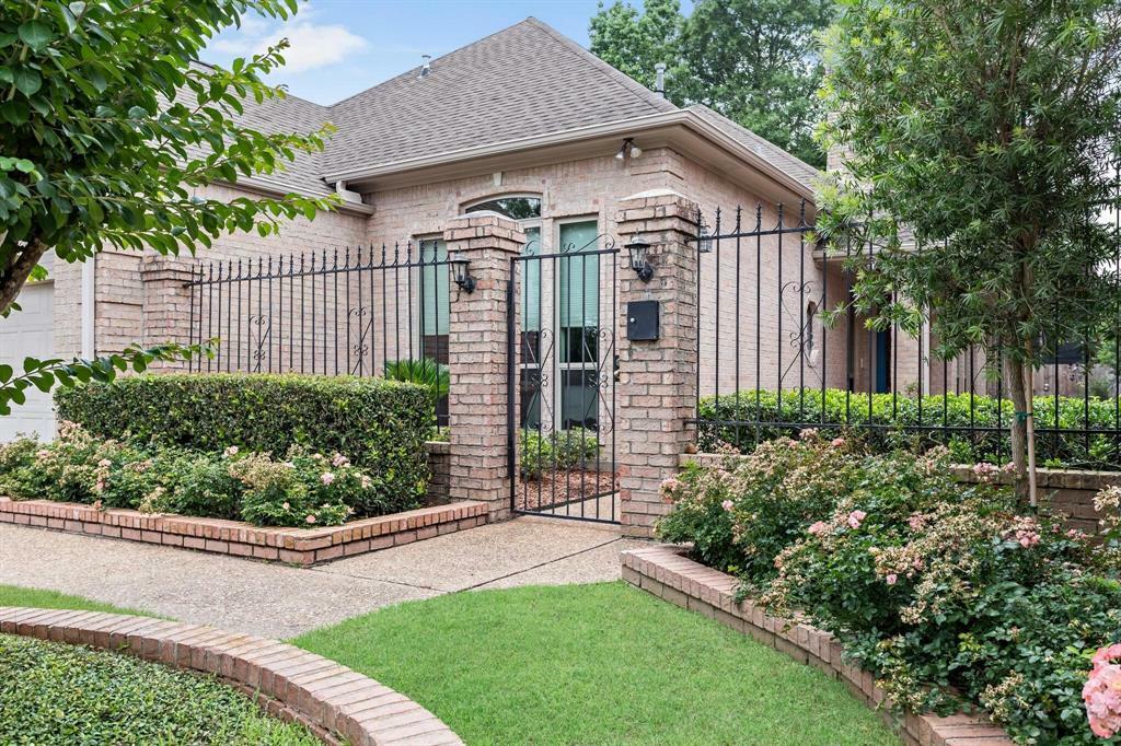 120 Summerwood Street  Beaumont TX 77706 photo