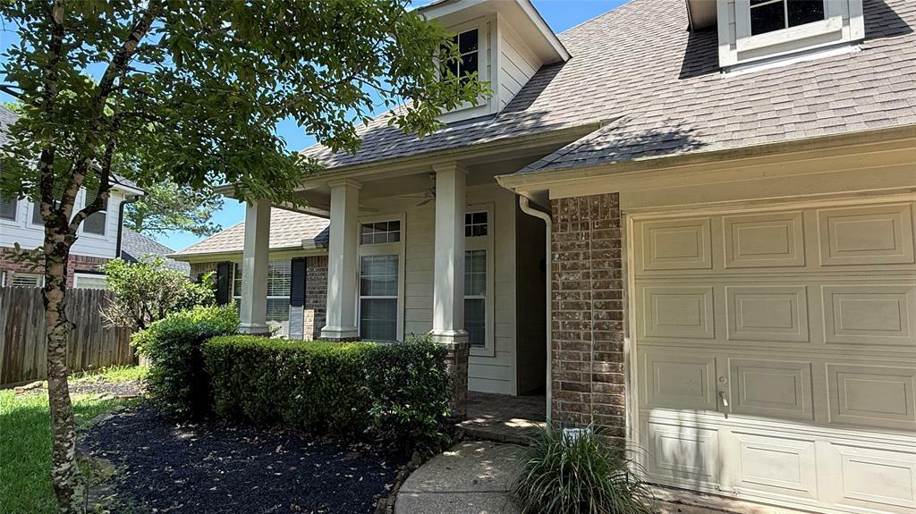 Property Photo: 6 Rowan Tree Place TX 77384
