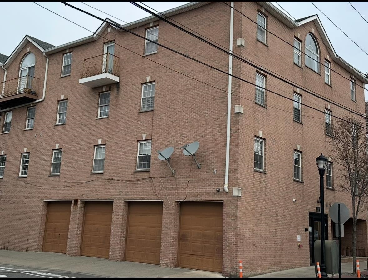 Property Photo: 401 Bergenline Ave 13 NJ 07087