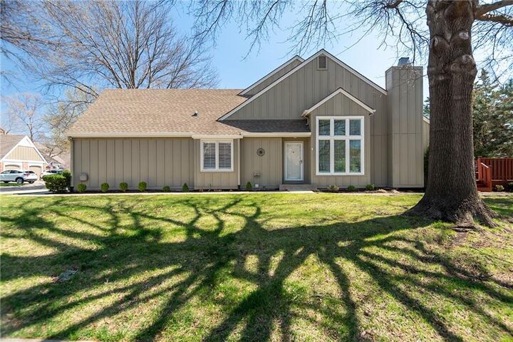 9419 W 122nd Street  Overland Park KS 66213 photo