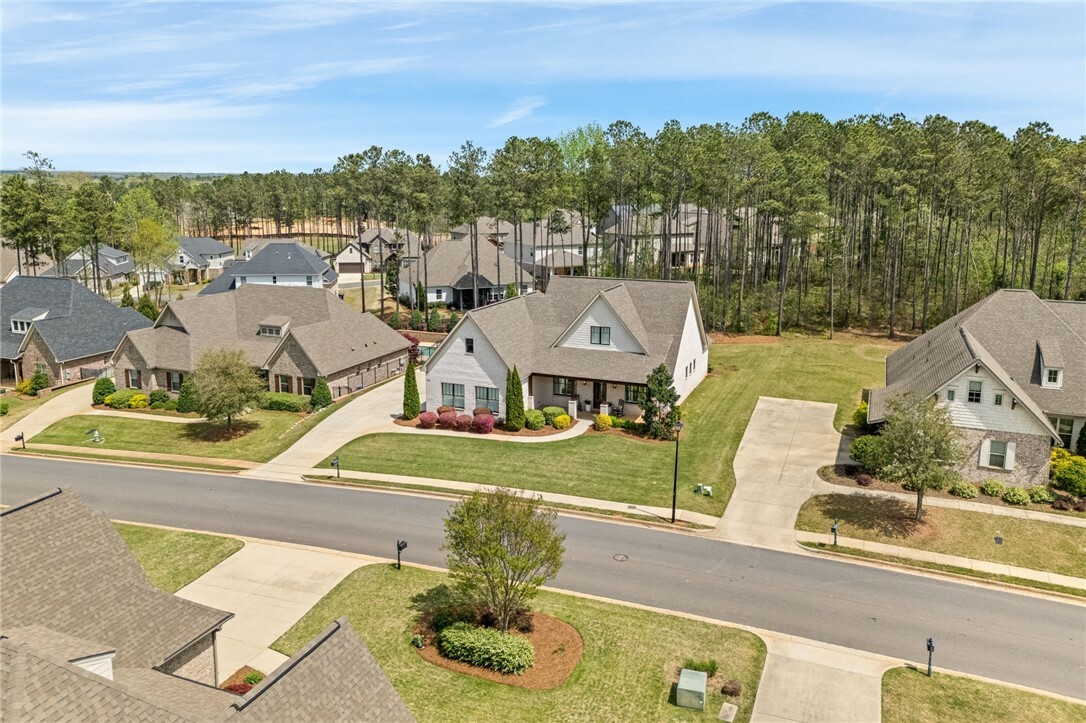 Property Photo: 928 Andrews Avenue AL 36832