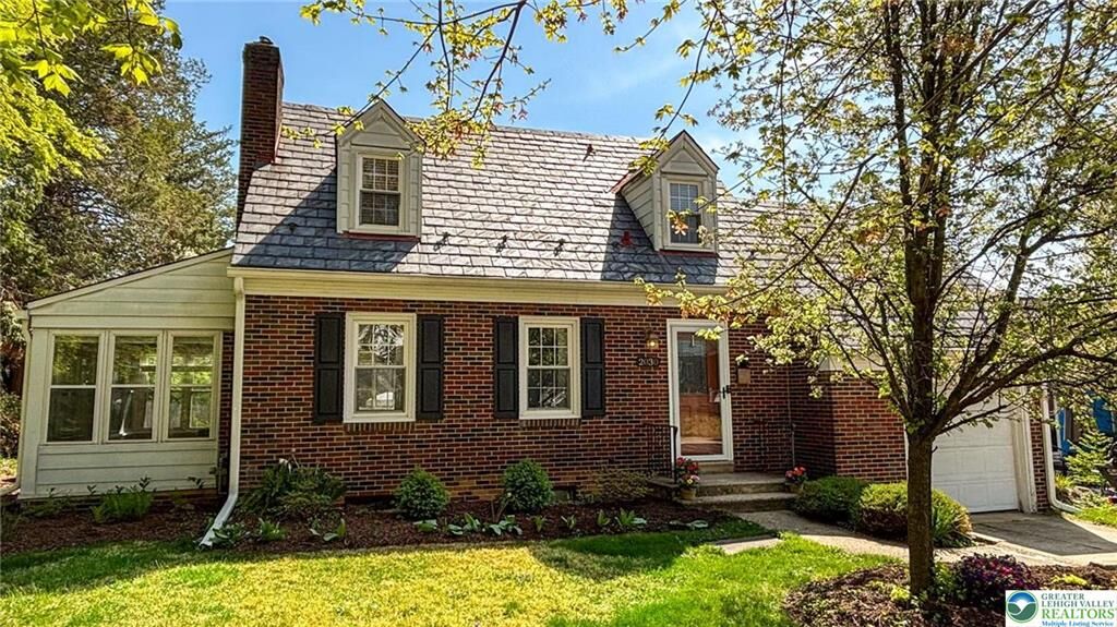Property Photo:  2030 Kemmerer Street  PA 18017 