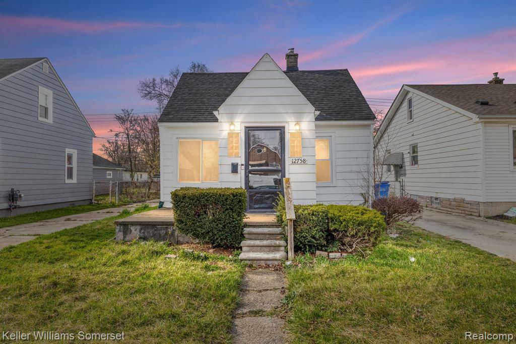 12758 Vernon Avenue  Warren MI 48089 4839 photo