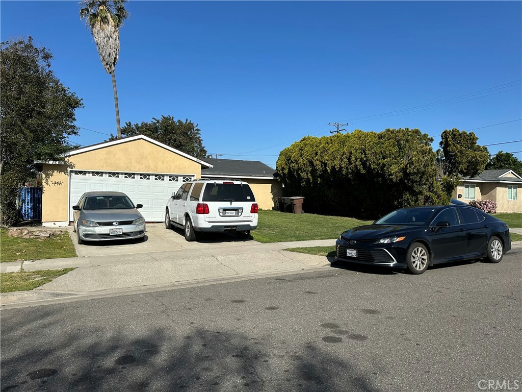 1207 N Siesta Street  Anaheim CA 92801 photo