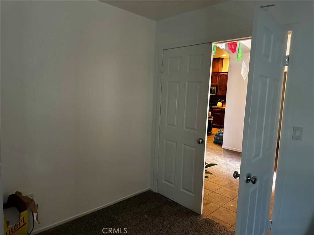 Property Photo: 2103 Delgada Court CA 93313