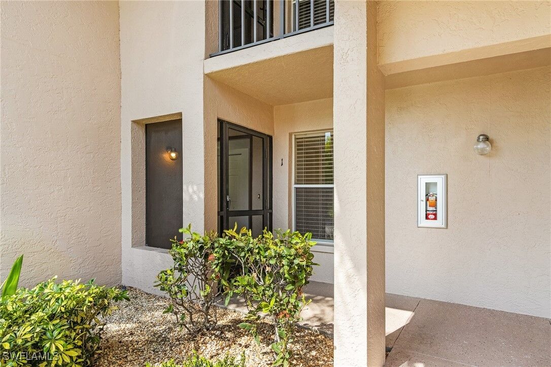 Property Photo: 5731 Foxlake Drive 1 FL 33917