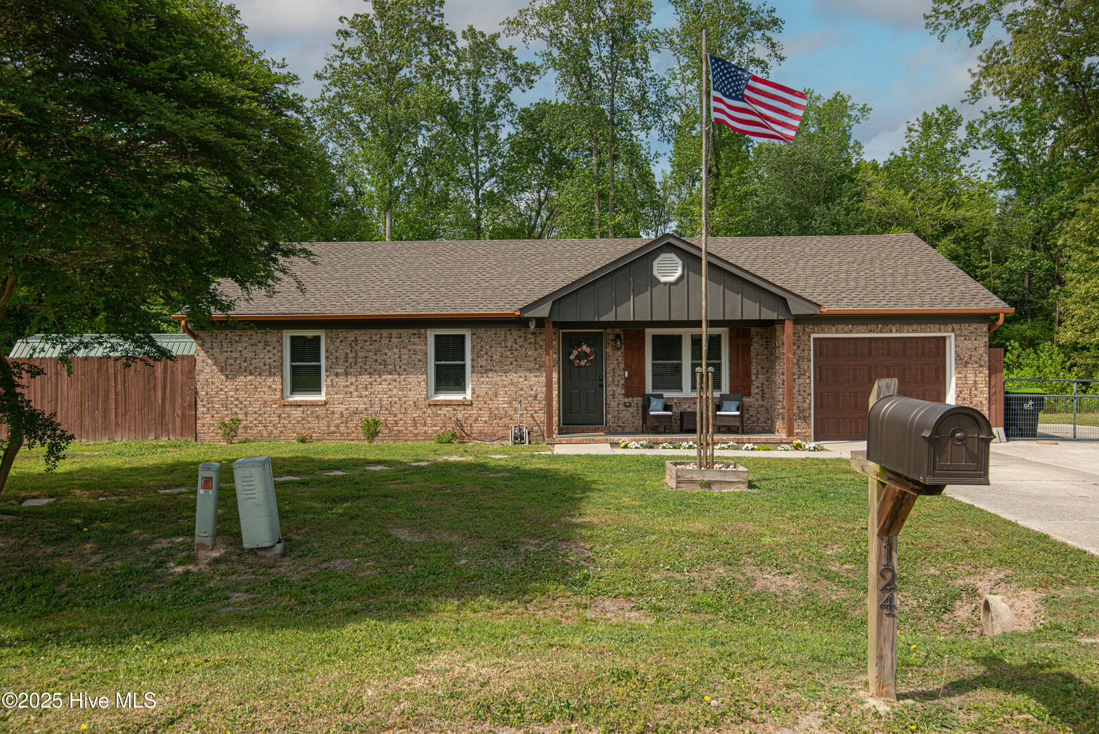 Property Photo: 124 Meadow Trail NC 28546