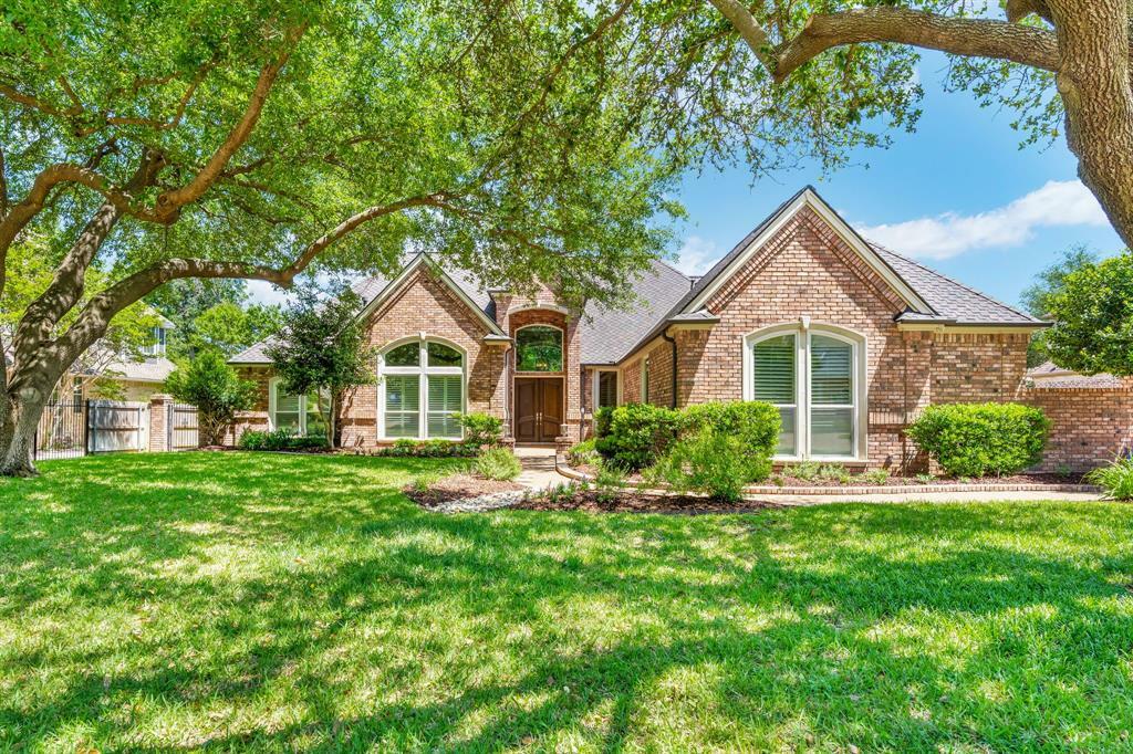 Property Photo: 7207 Pebble Hill Drive TX 76034
