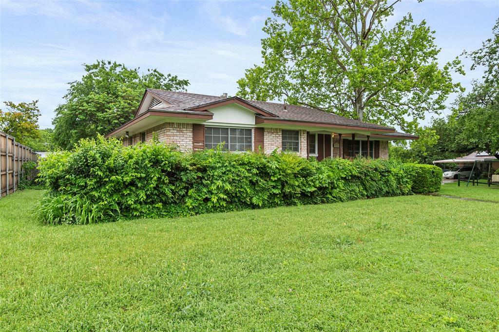 Property Photo: 1331 Northlake Drive TX 75080