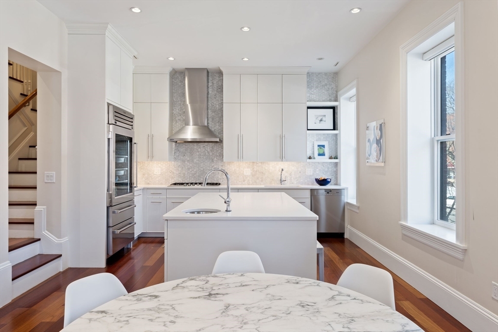 Property Photo:  206 West Brookline 2  MA 02118 