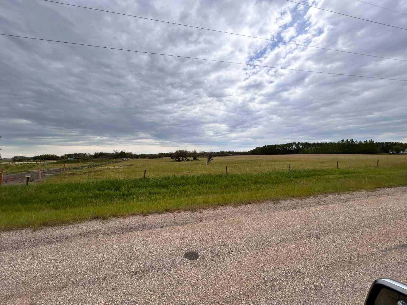 Property Photo: 273120 Range Road 292 NE AB T4A 2L5