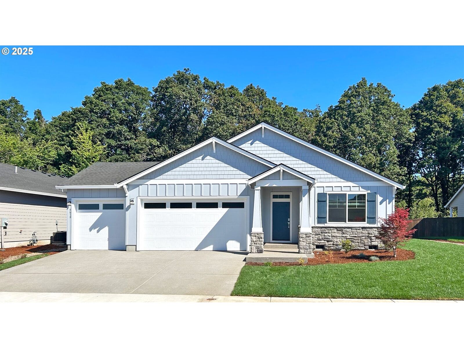 Property Photo: 5618 Edward Ct OR 97322