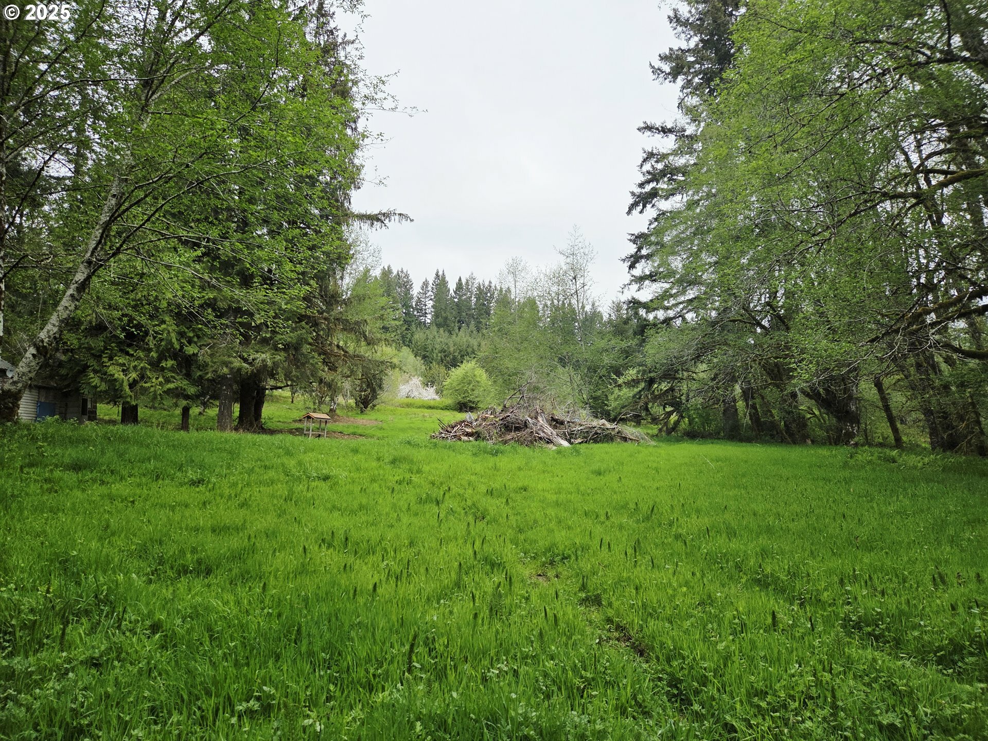 Property Photo: 82467 Crowder Rd OR 97138