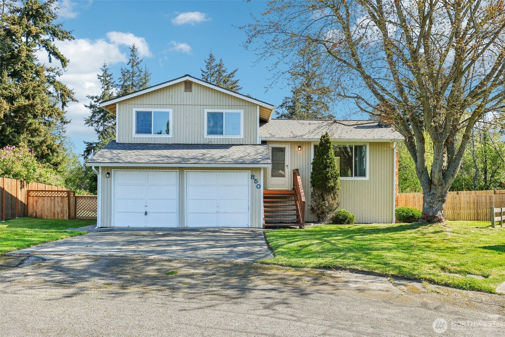 Property Photo: 850 SW Kingma Court WA 98277