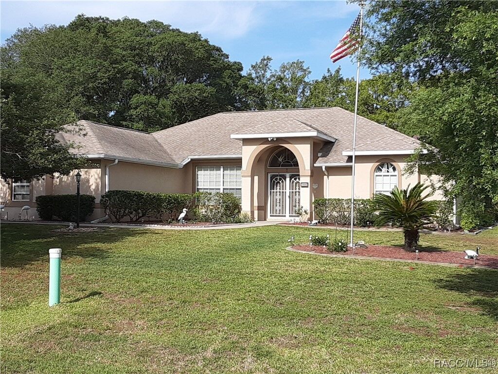 Property Photo:  1492 E Monopoly Loop  FL 34453 