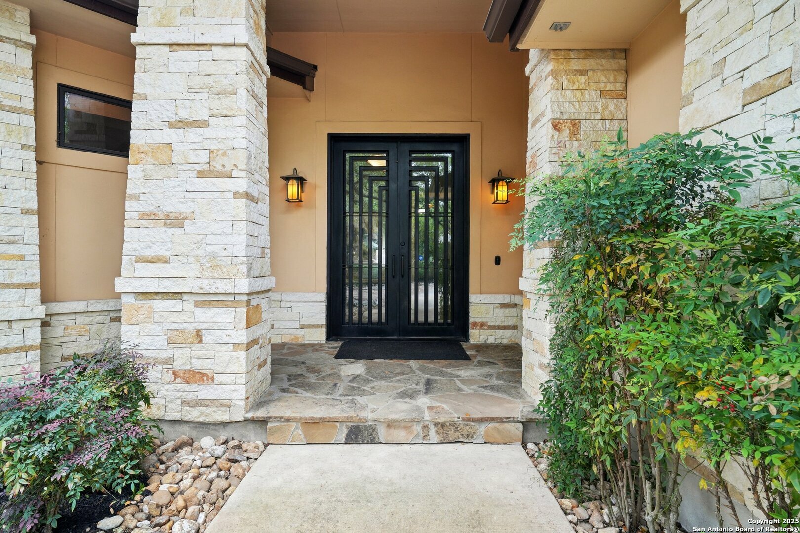 Property Photo:  22340 Old Fossil Road  TX 78261 