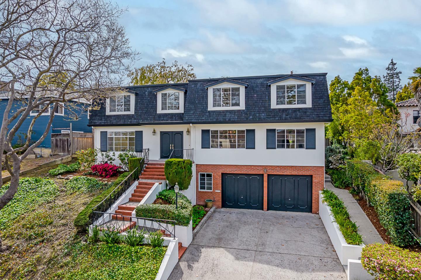 Property Photo: 324 Georgetown Avenue CA 94402