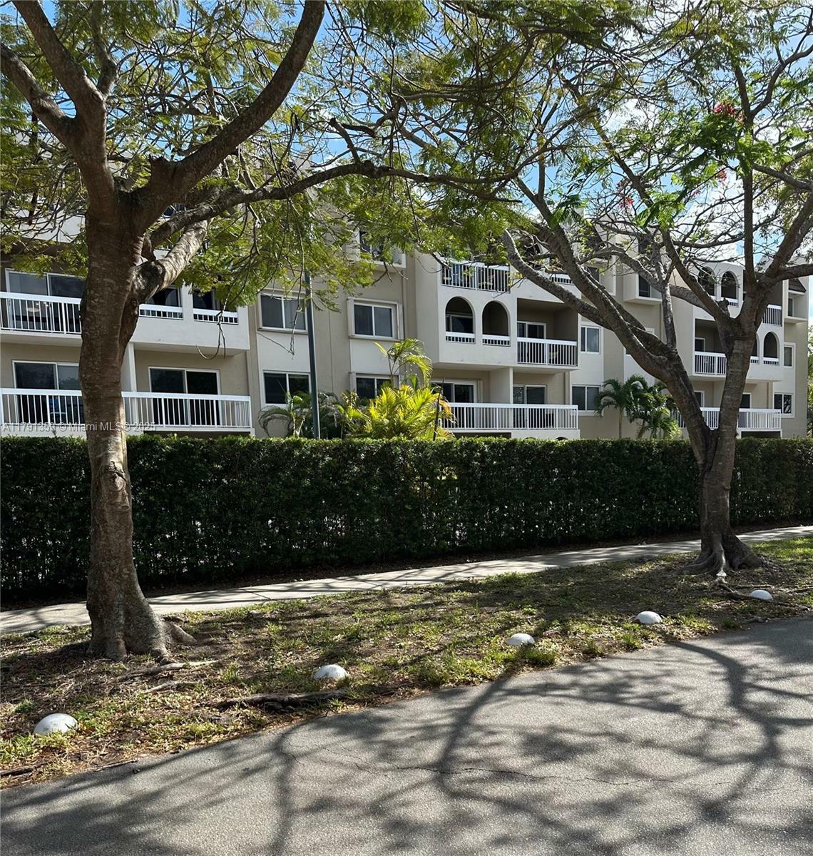 Property Photo: 7740 Camino Real G-409 FL 33143