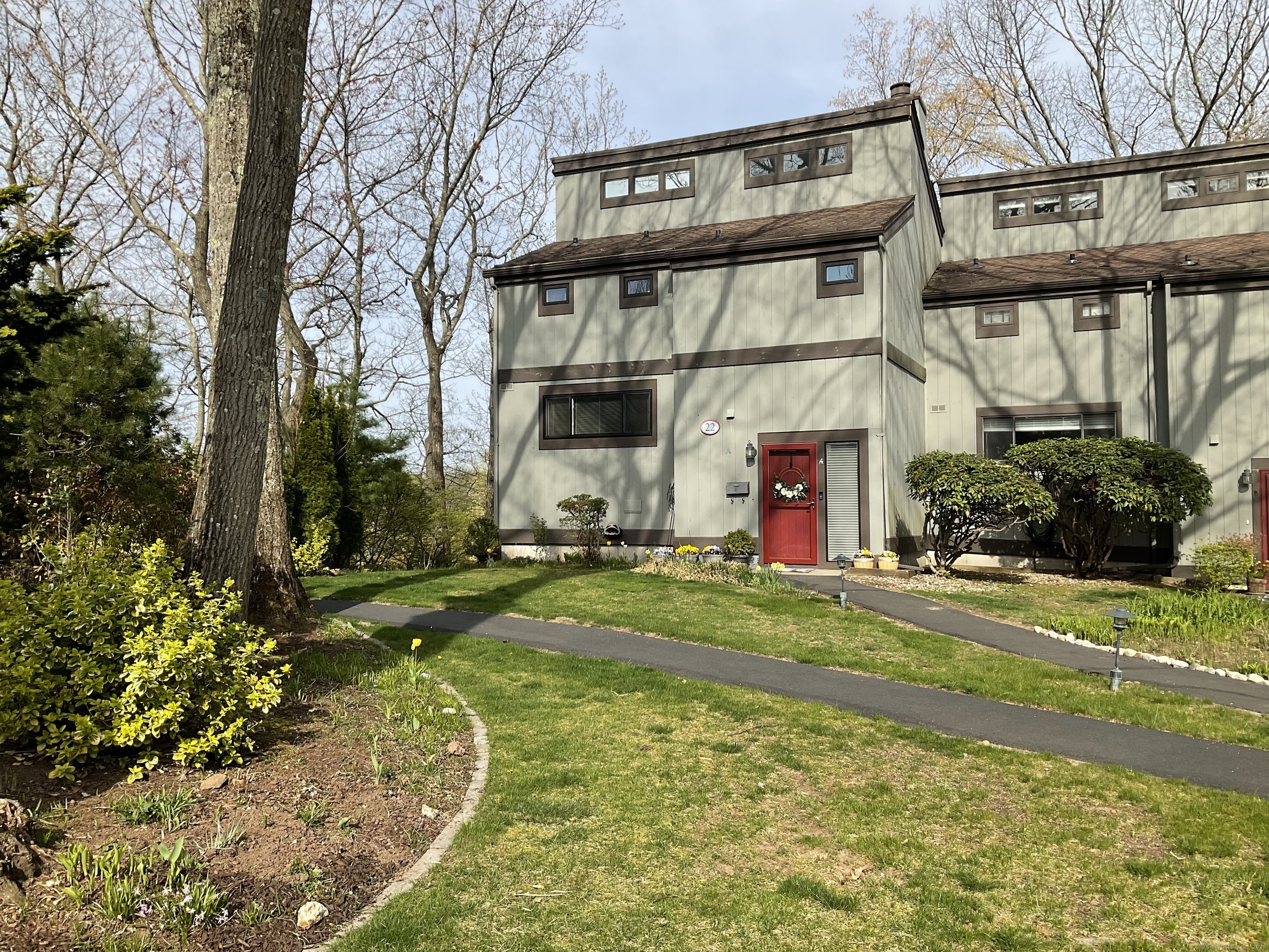 22 Harbour Village A  Branford CT 06405 photo