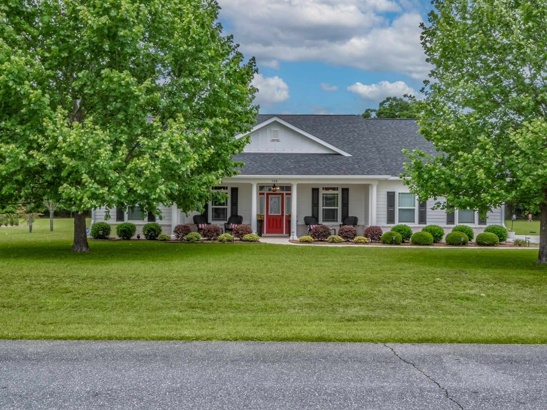 Property Photo: 120 Conservation Way FL 32327