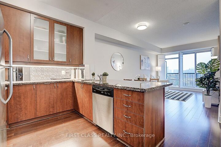 Property Photo: 131 Upper Duke Crescent 901 ON L6G 0C9