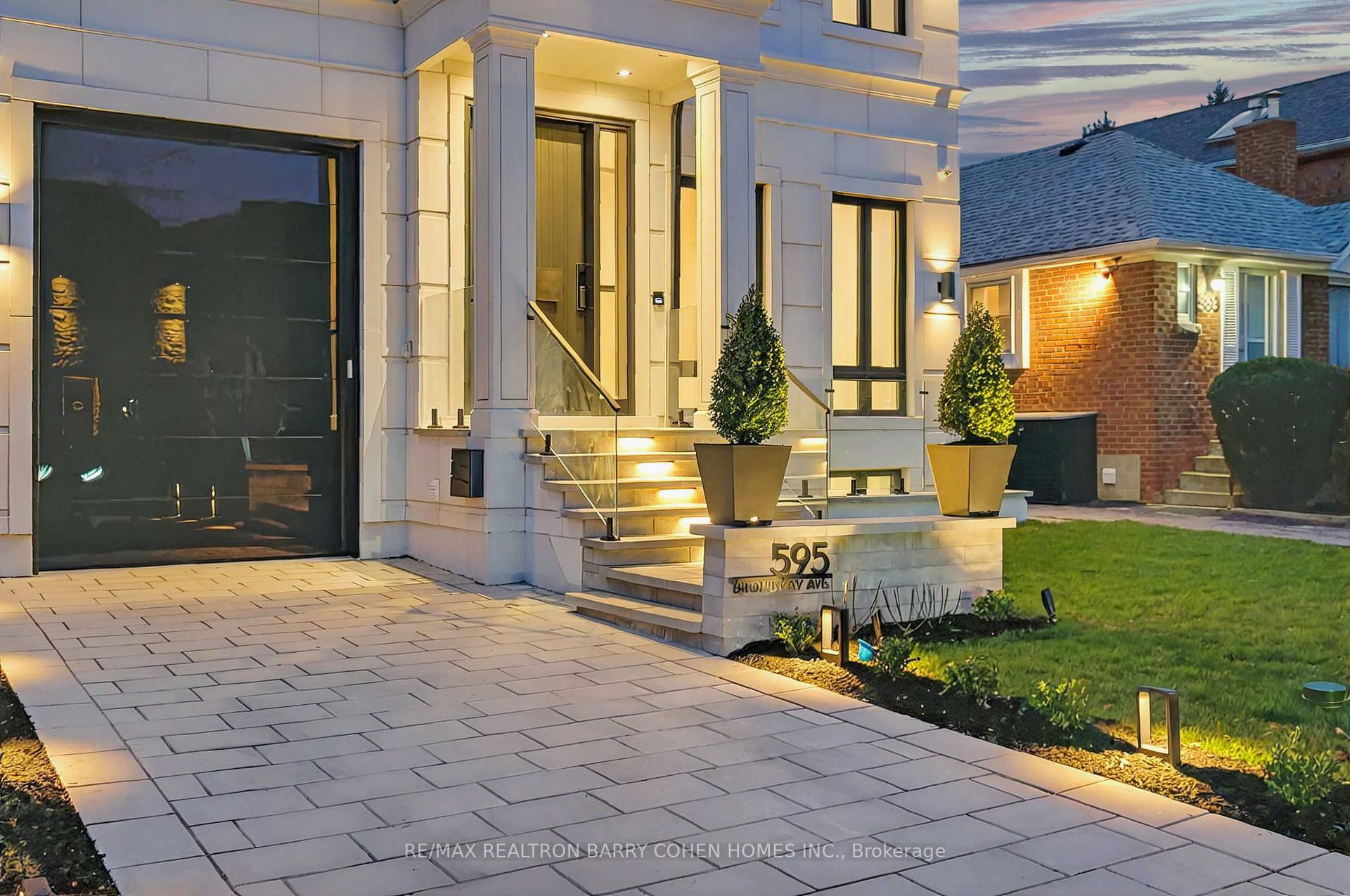 Property Photo: 595 Broadway Avenue ON M4G 2S4