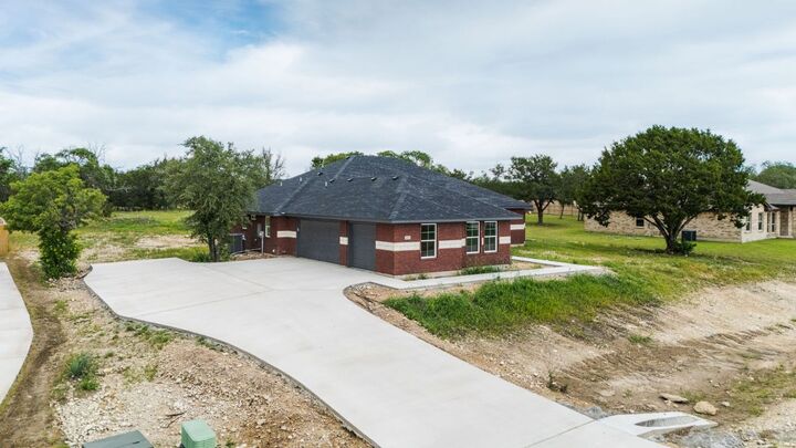 Property Photo:  3025 Millhouse Road  TX 76522