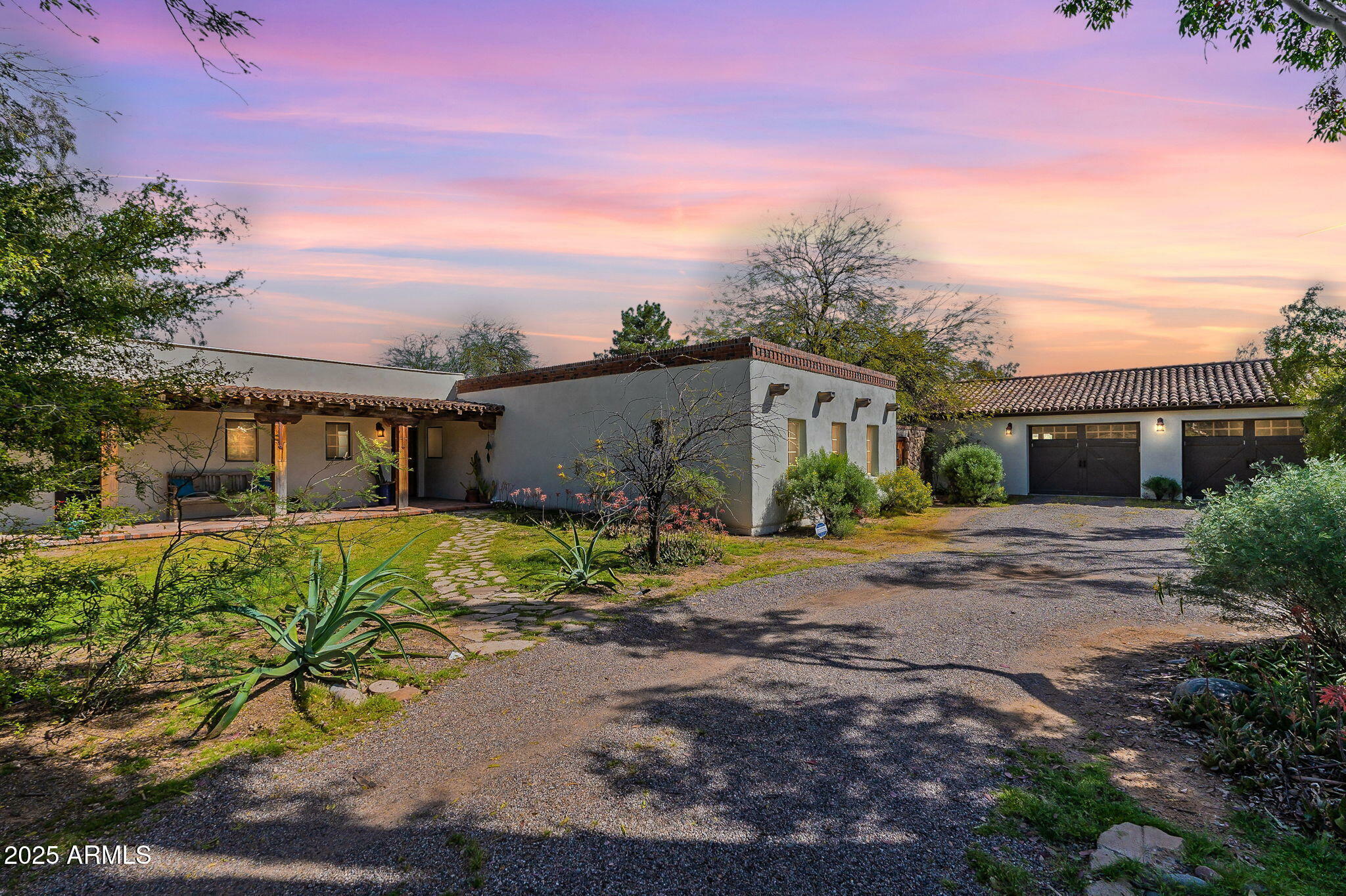 Property Photo: 6418 E Sunnyside Drive AZ 85254