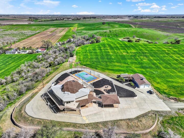 Property Photo:  8560 Holmes Lane  CA 95694 