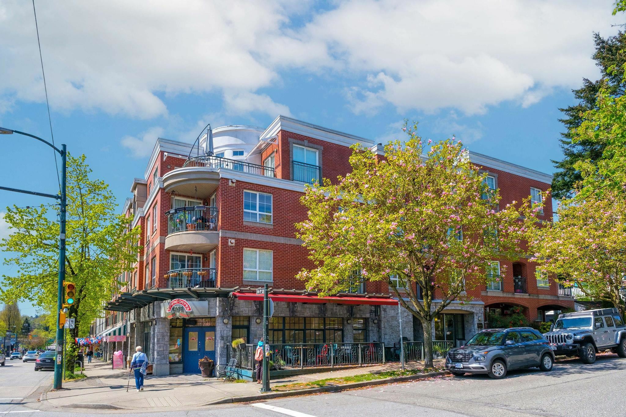 Property Photo: 1989 Dunbar Street 406 BC V6R 4R5