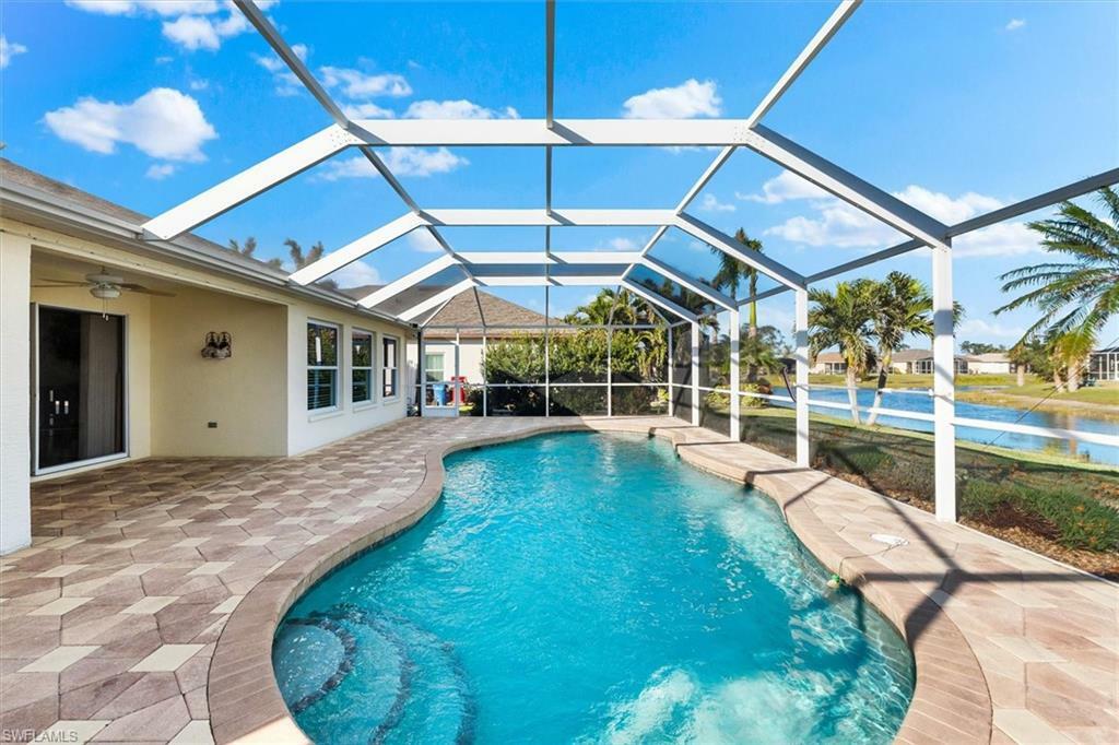 Property Photo: 4264 Wordsworth Way FL 34293