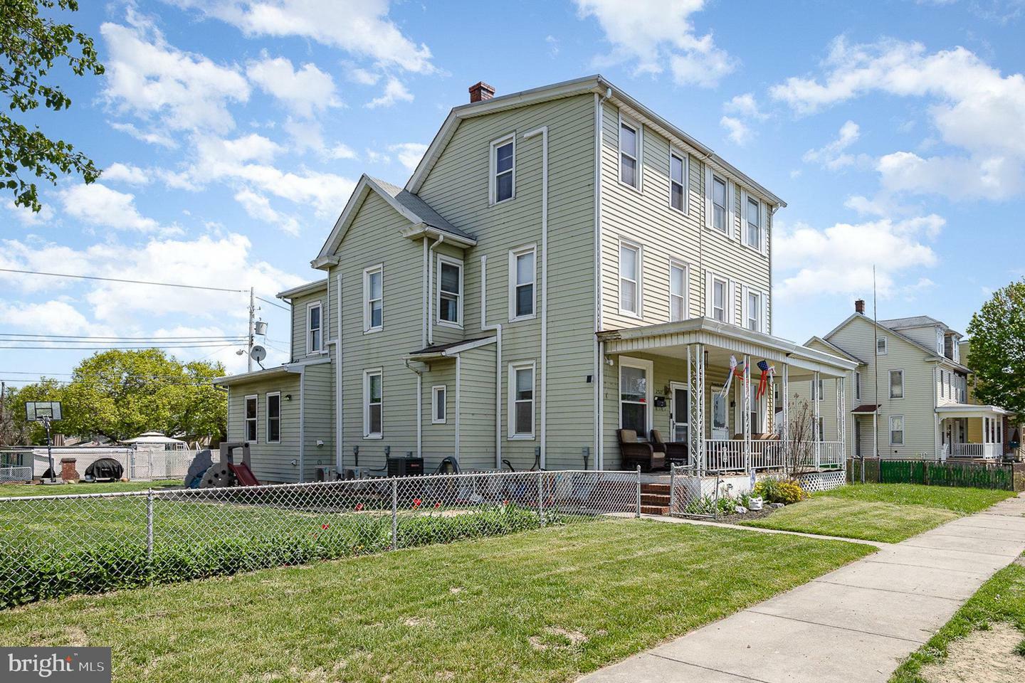 Property Photo: 2527 S 3rd Street PA 17113