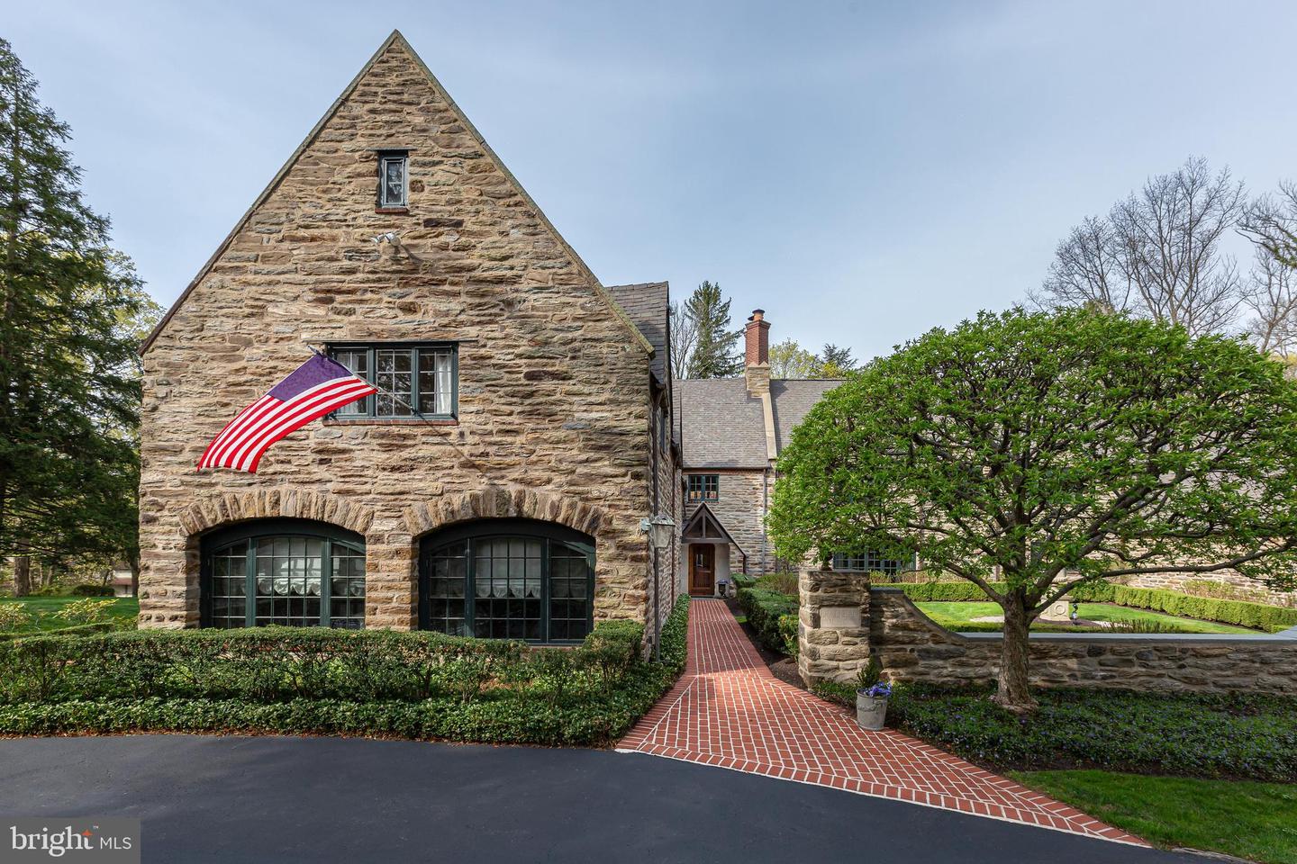Property Photo: 458 Huston Road PA 19087