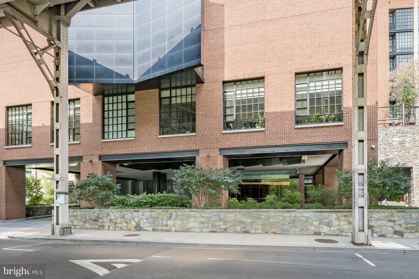 Property Photo: 3303 Water Street NW 3B DC 20007