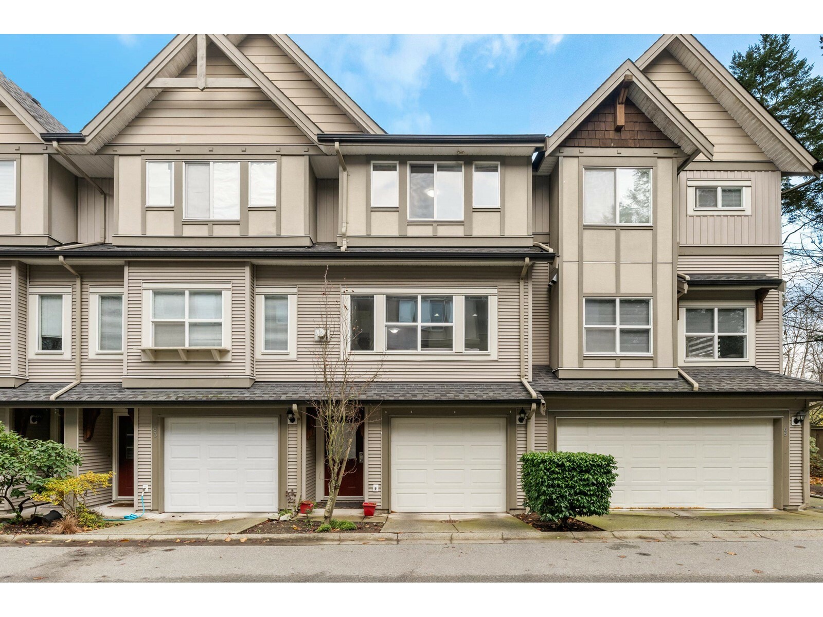 Property Photo: 8737 161 64 BC V4N 5G3