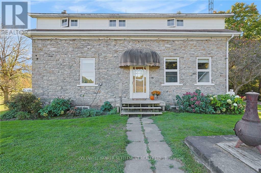 Property Photo: 538 Clear Lake Road ON K0G 1E0
