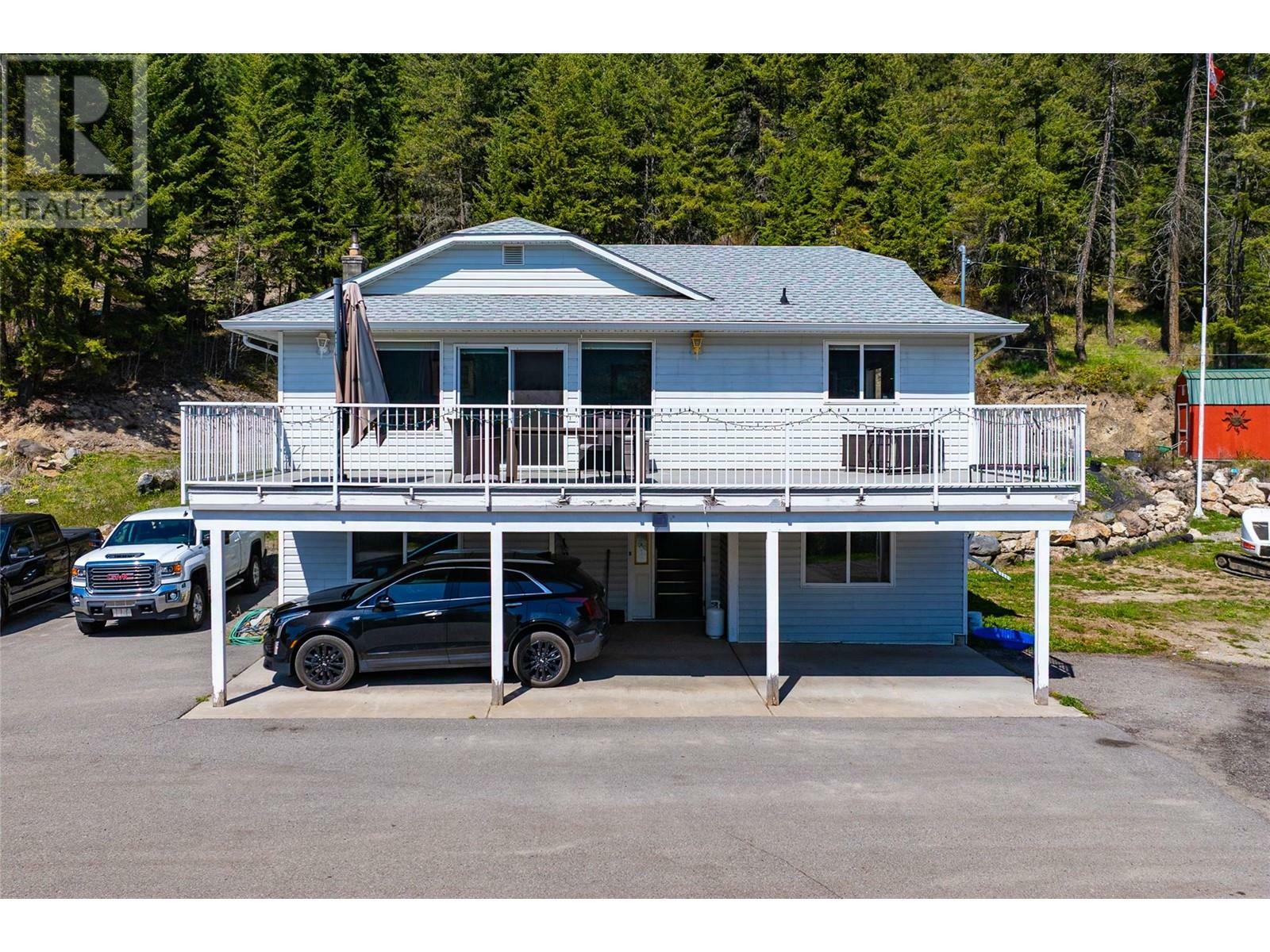 Photo de la propriété: 7114 Goshawk Road BC V1P 1H9