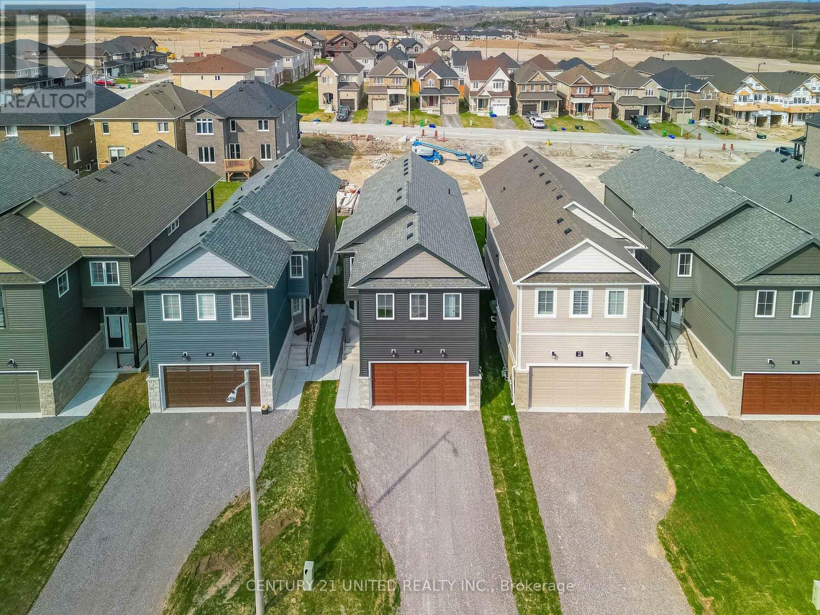Property Photo: 319 Mullighan Gardens ON K9K 0H2