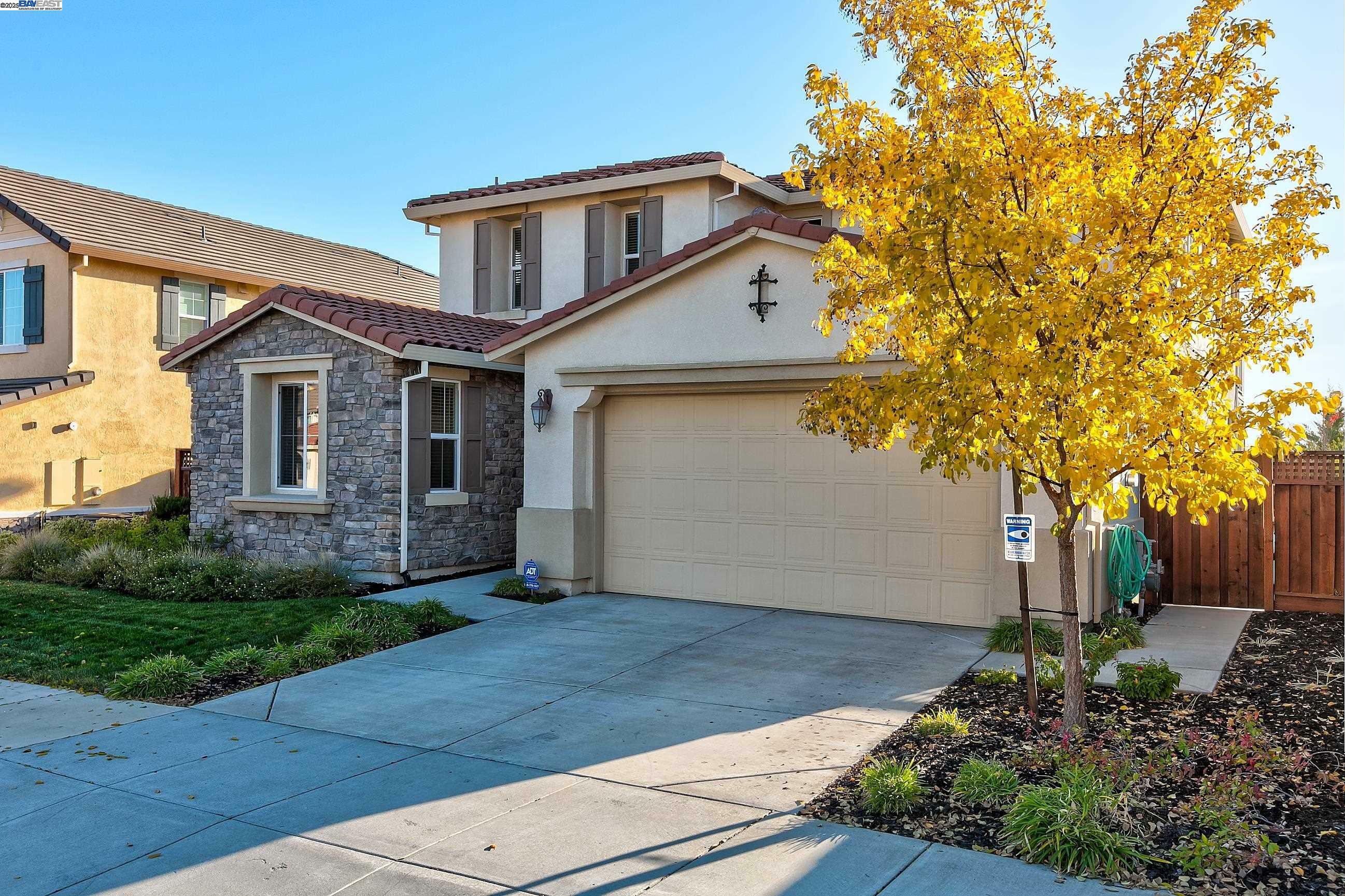 Property Photo: 2394 Amantea Way CA 94568