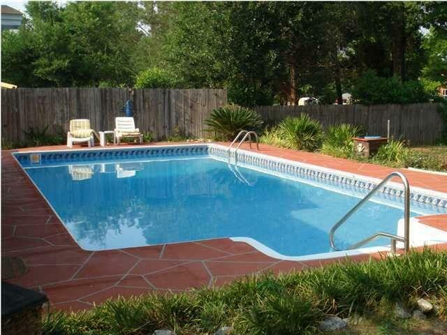 Property Photo:  758 Georgia Street  FL 32536 