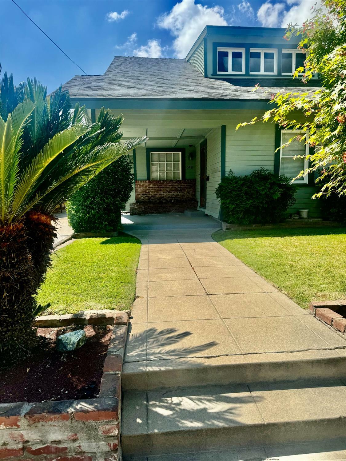 Property Photo:  648 E Elizabeth Street  CA 93728 