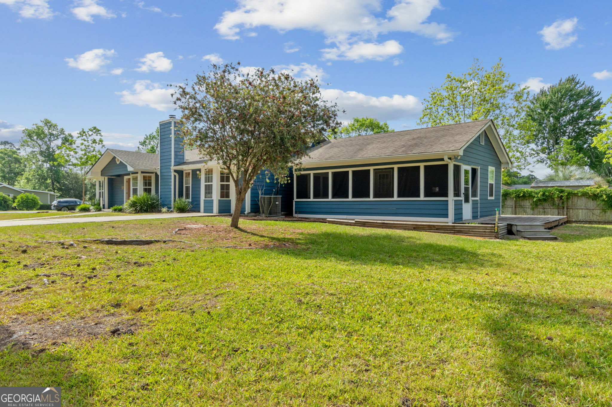 Property Photo: 501 W Hall Street GA 31558
