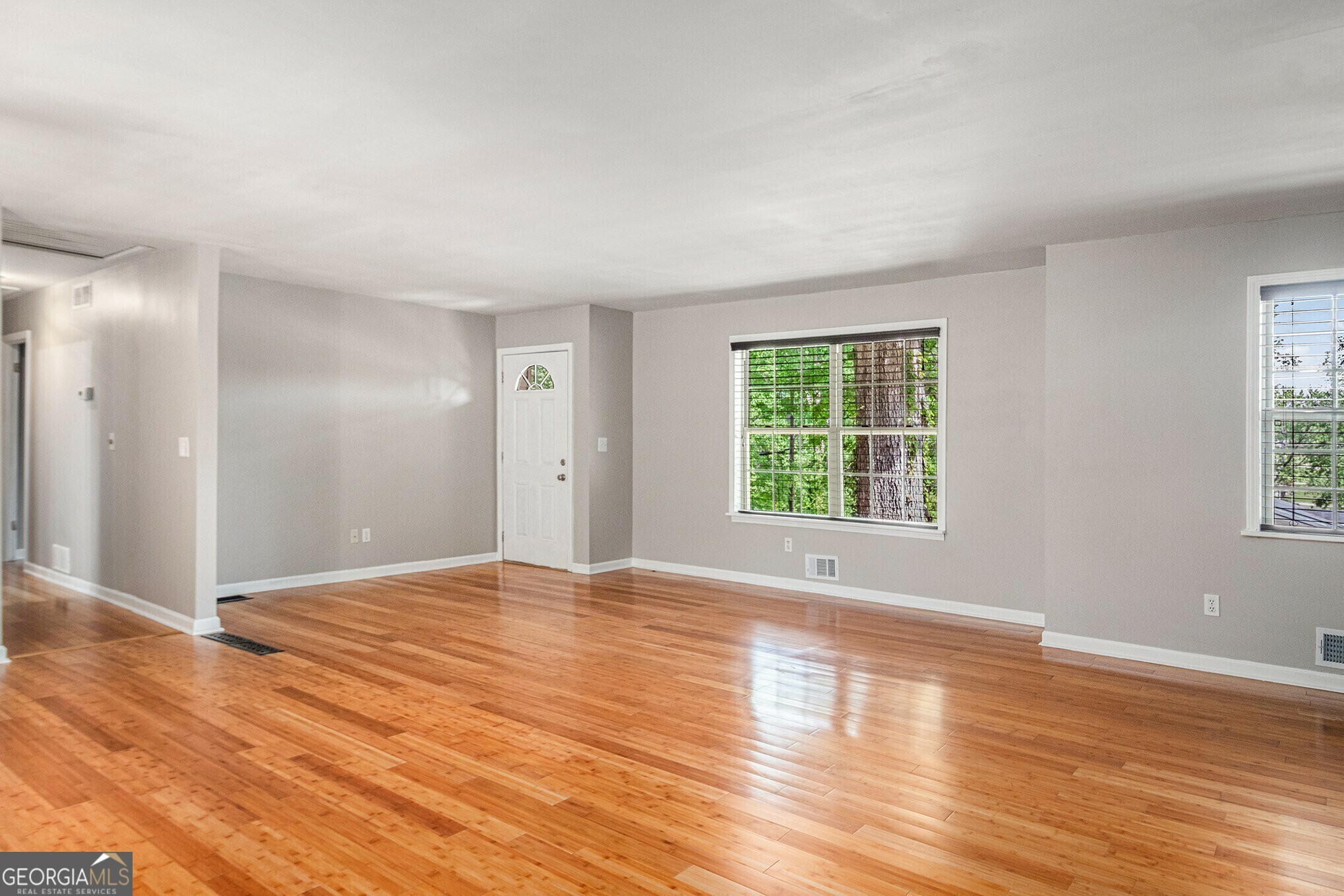 Property Photo: 6431 Courtney Drive GA 30187